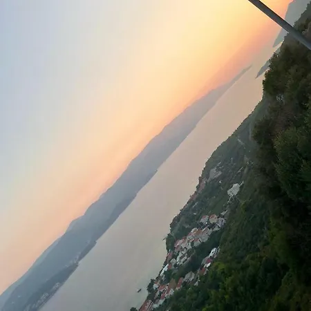 Calakovic * Kuciste